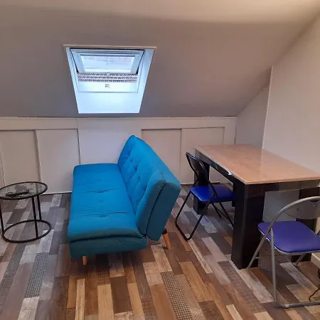Apartment Violet Pres De Neoma Et Facultes *